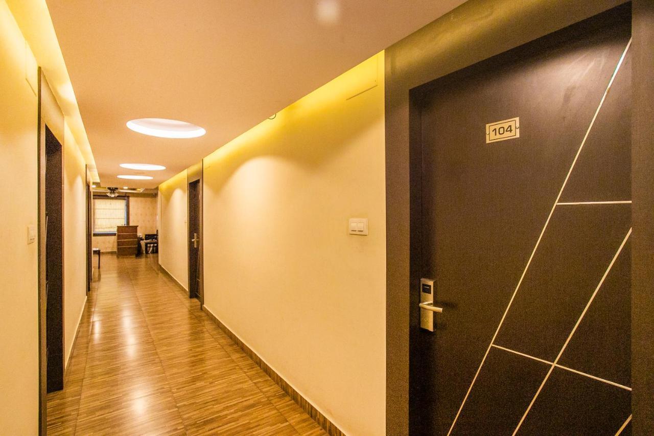 Hotel Oyo 4242 Hsr Layout 3*