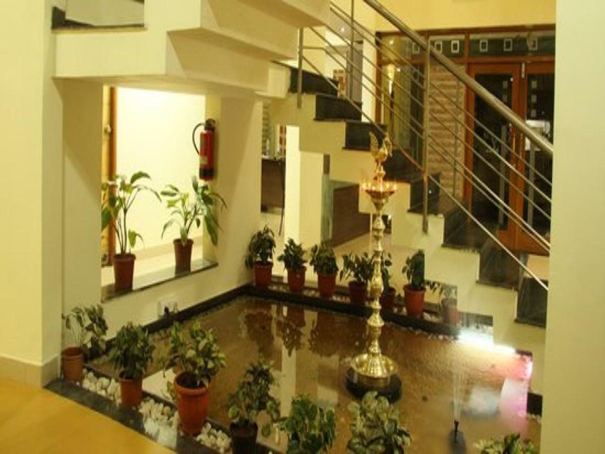 Hotel Arama