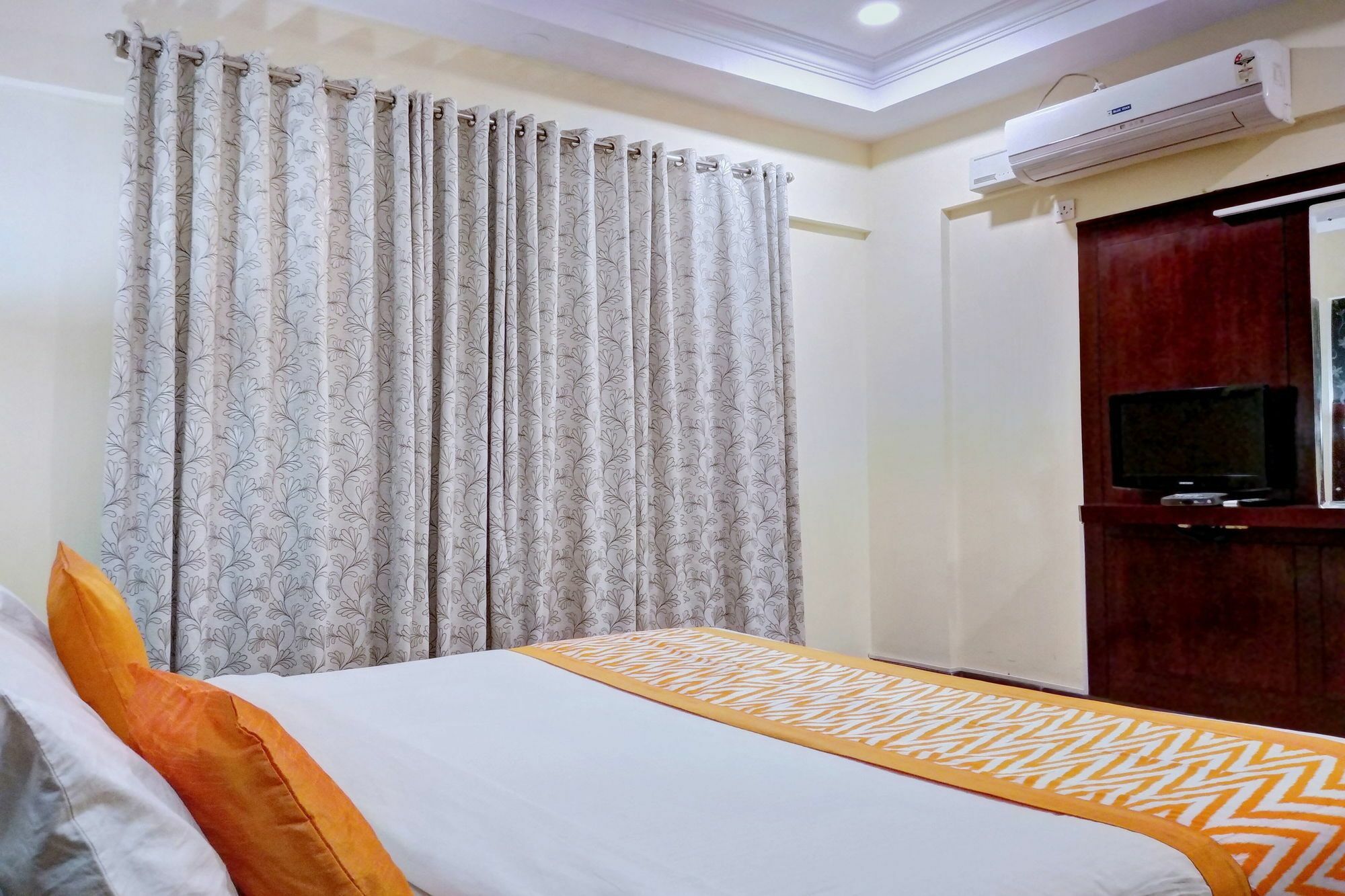 Hotel Oyo 10437 Hibiscus 3*