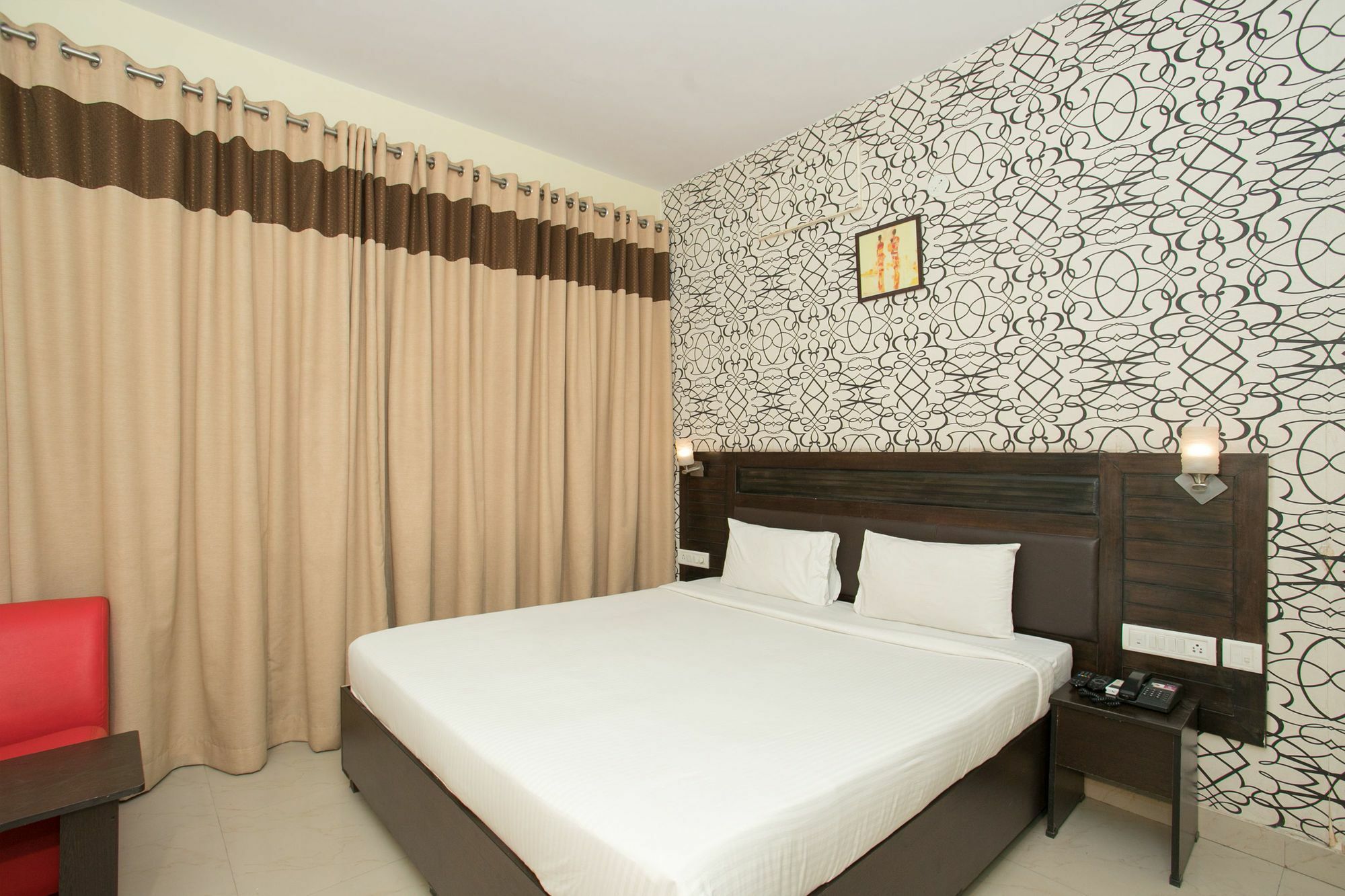 Hotel Oyo 10378 Hibiscus Mayflower