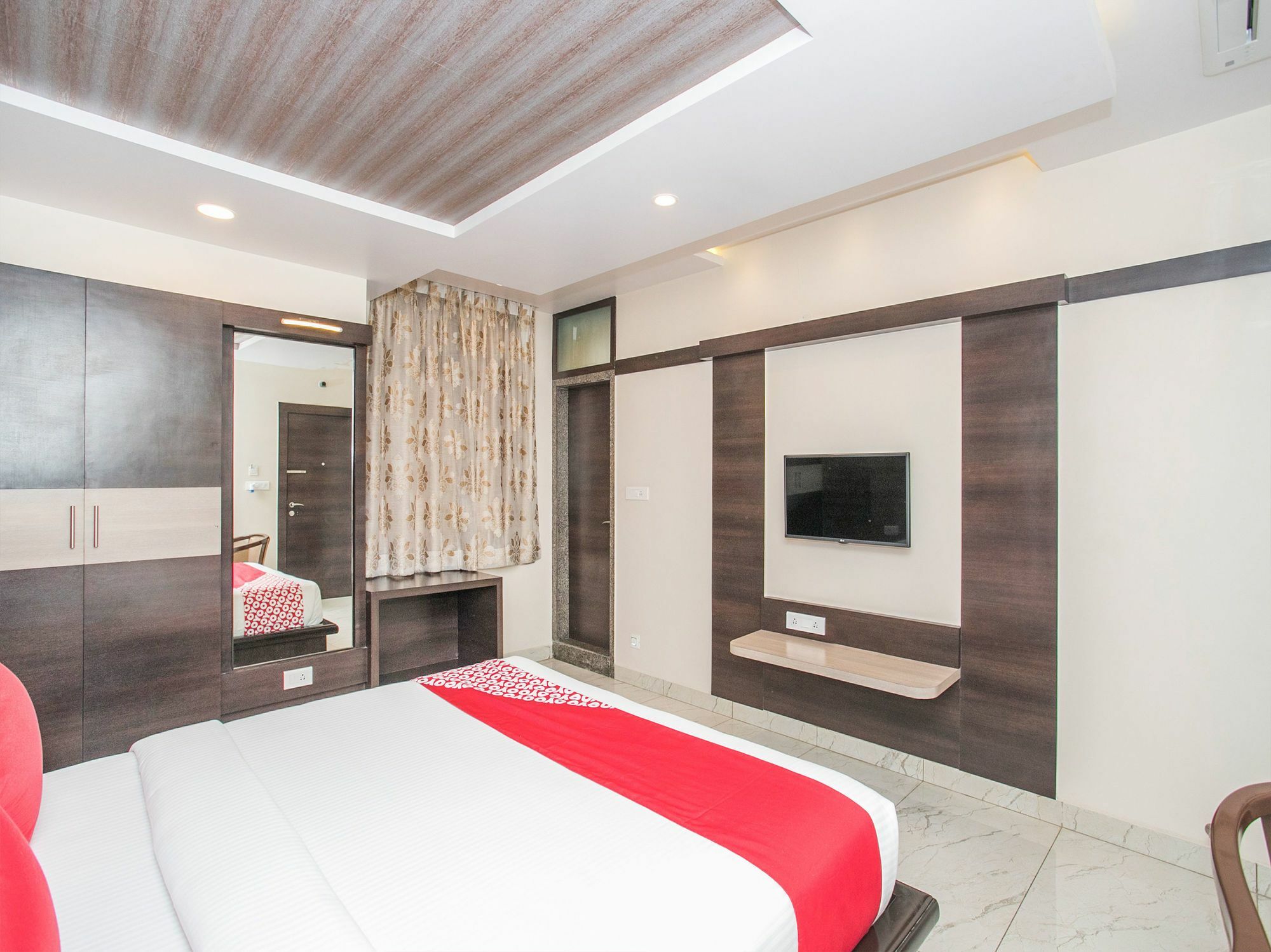Capital O 15950 J K Residency 3*