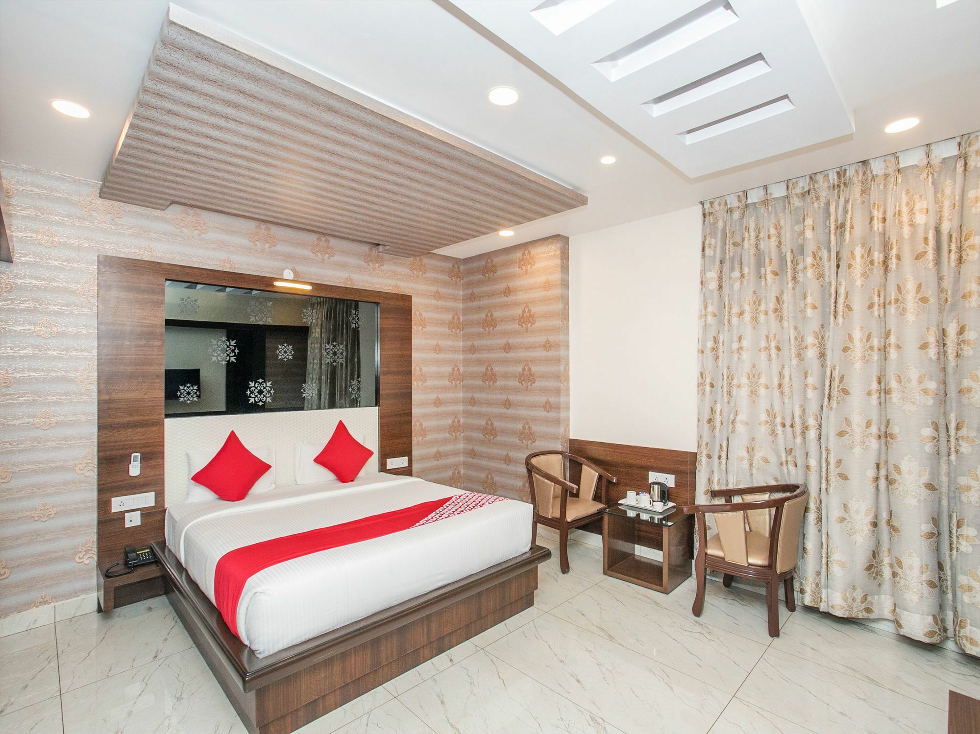 Capital O 15950 J K Residency