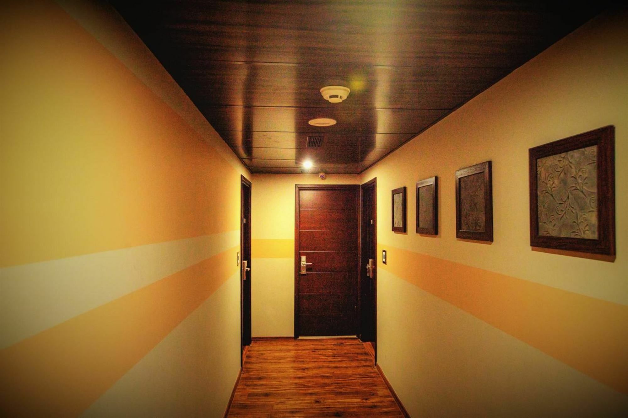 Hotel Minla Bangalore