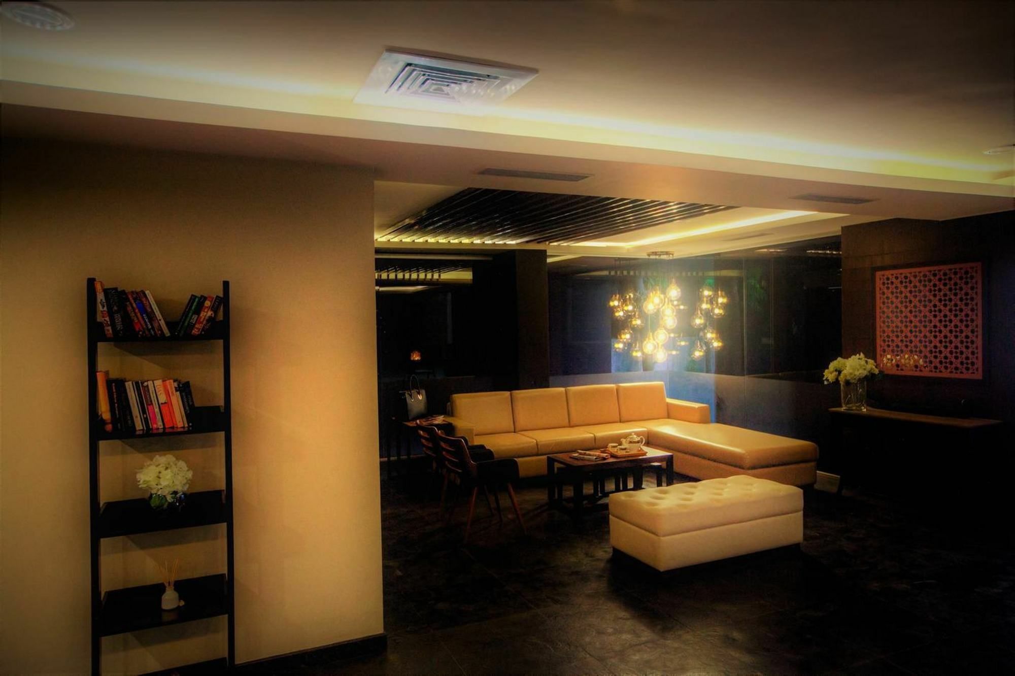 Minla Hotel 3*