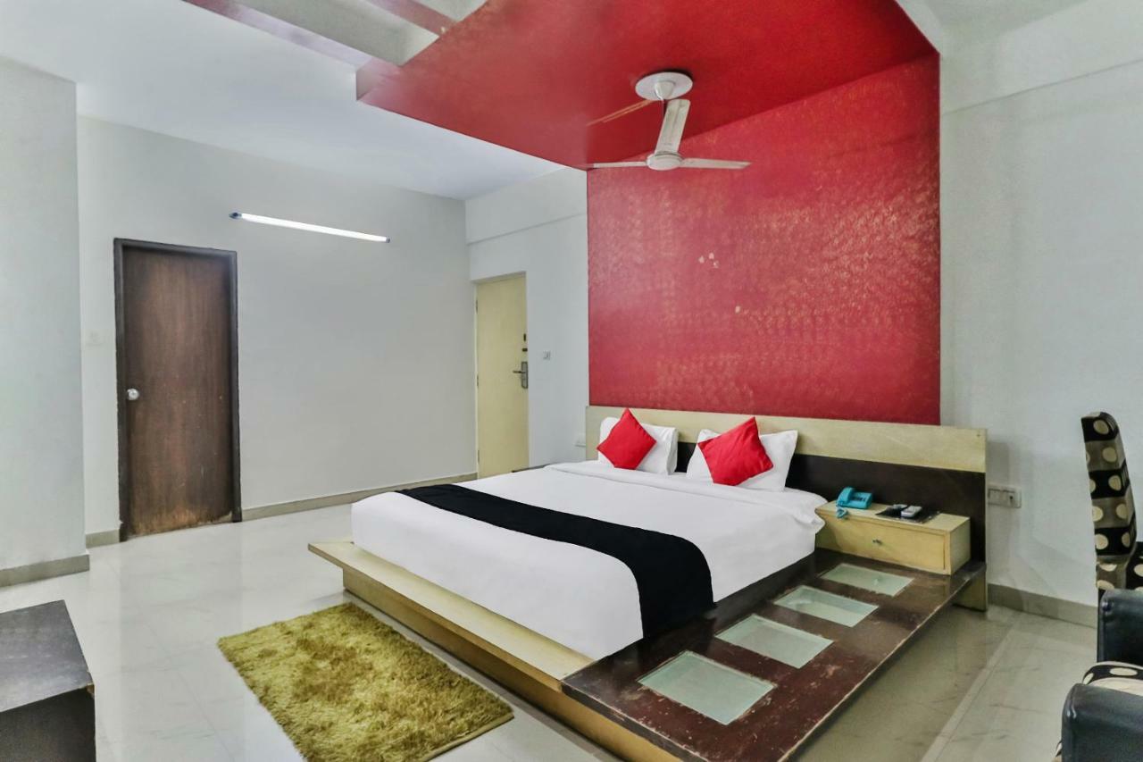 Hotel Capital O 16324 Niche