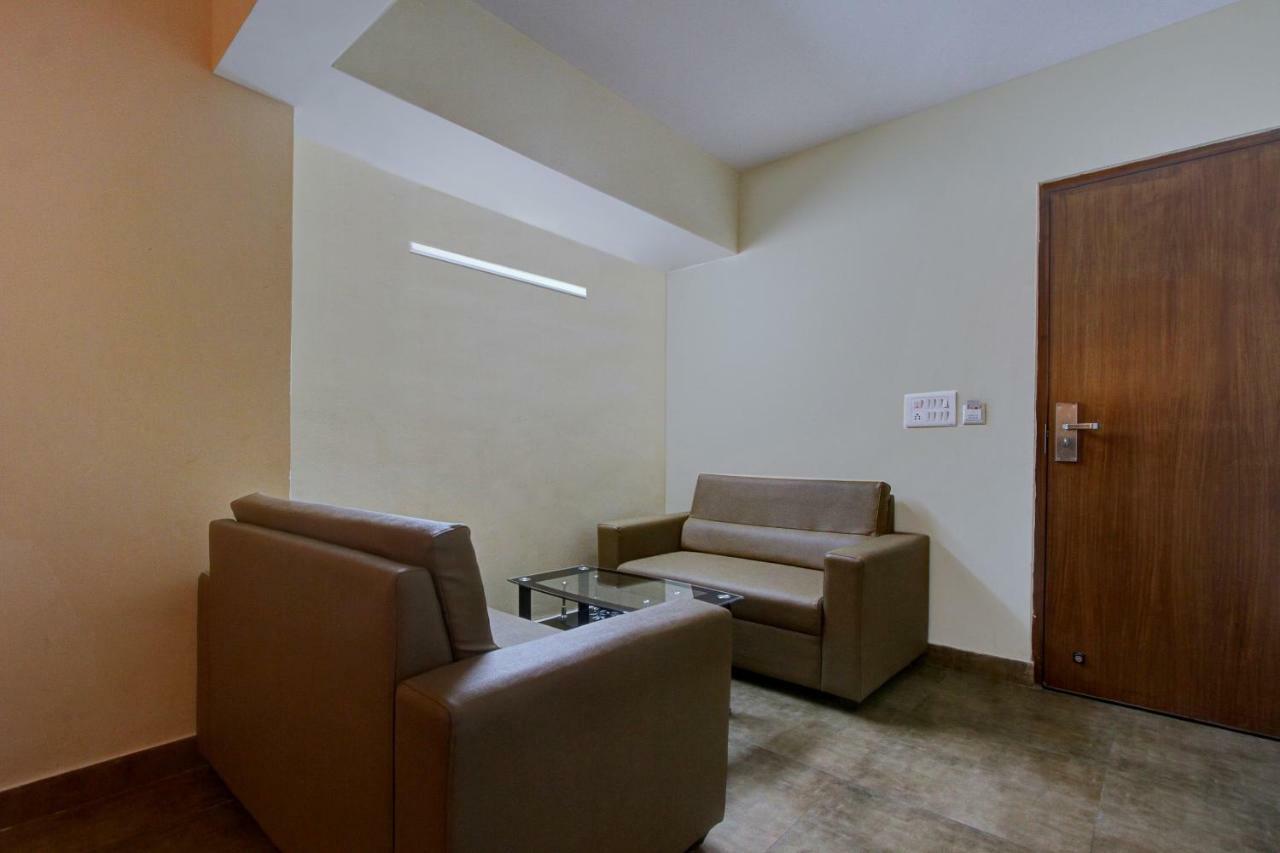 Hotel Oyo 26163 Jodidhar's Club