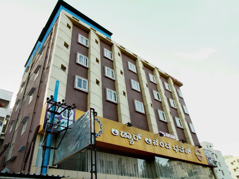Oyo 8480 A2b Electronic Hotel Bangalore