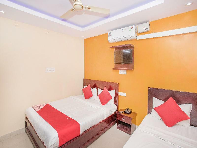 Oyo 10450 Breeze Hotel Bangalore