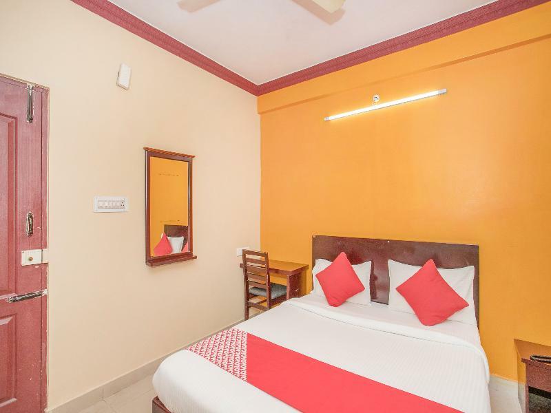 Hotel Oyo 10450 Breeze