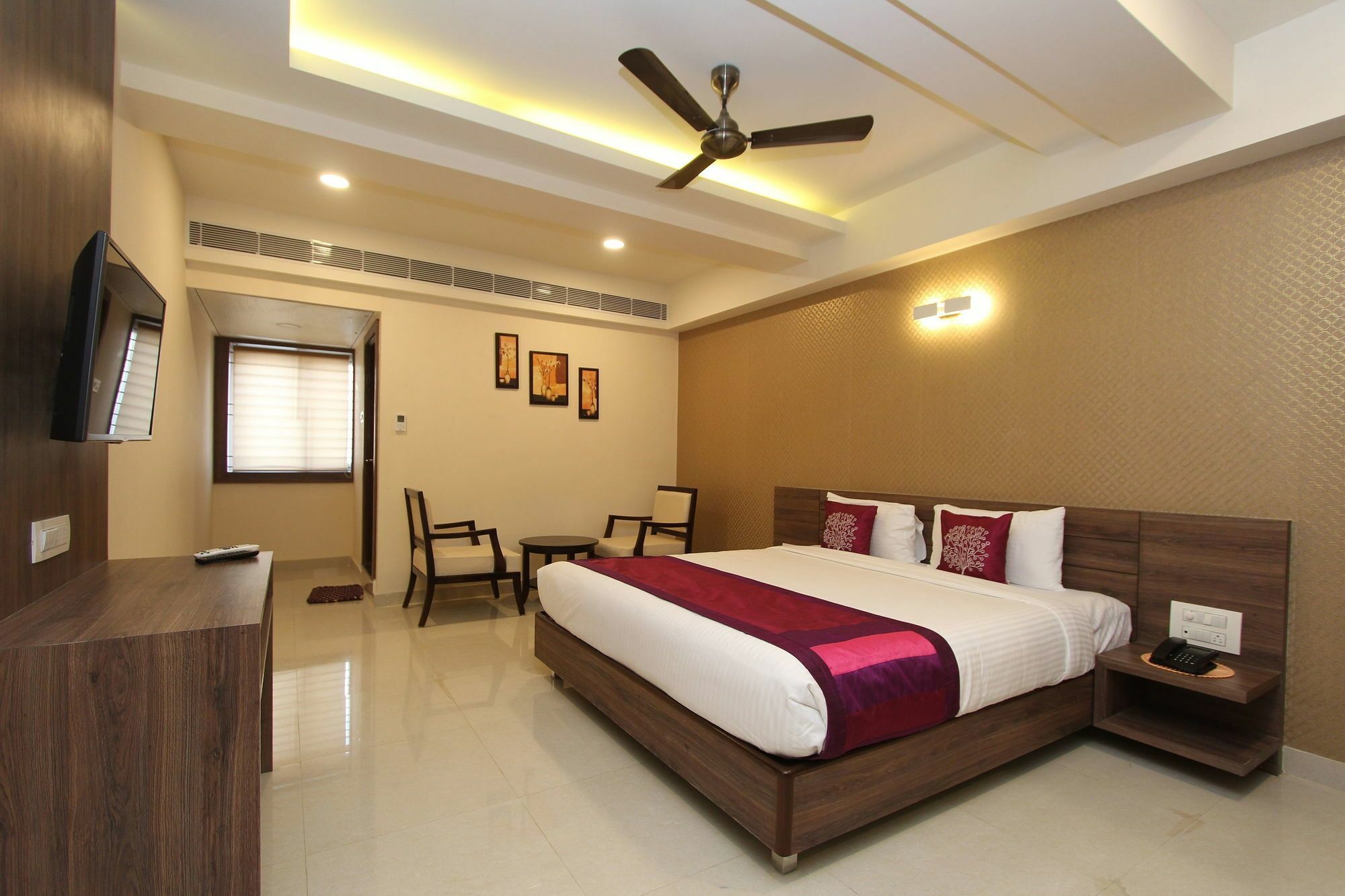 Oyo 8480 A2b Electronic 3* Bangalore