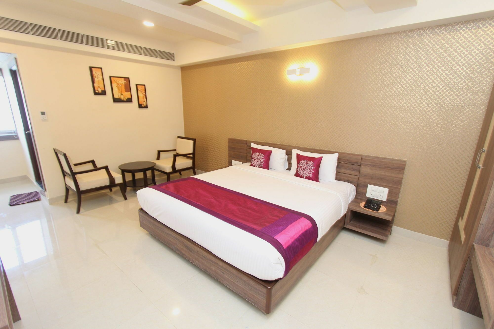Oyo 8480 A2b Electronic 3* Bangalore