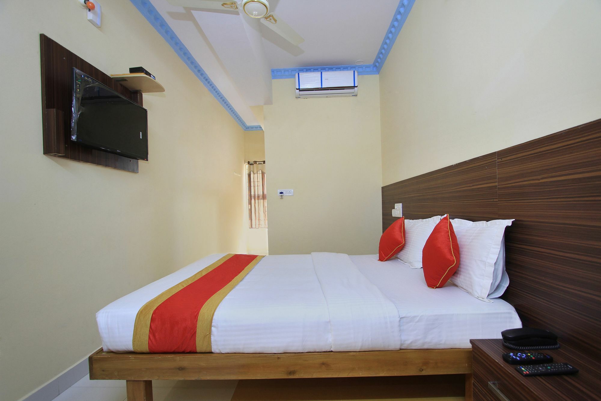 Hotel Oyo 10291 Sri Venkatadri Residency 2*