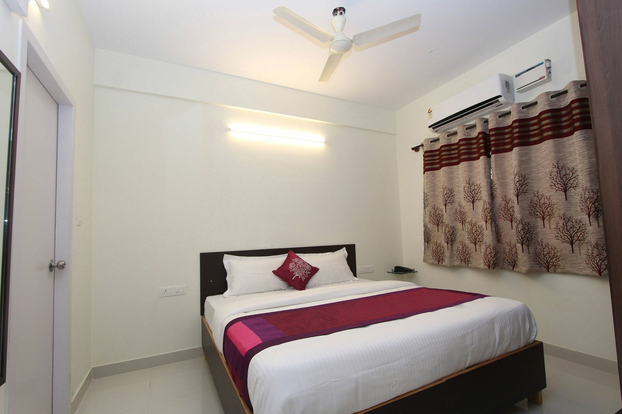 Oyo 8474 Greenland Hotel