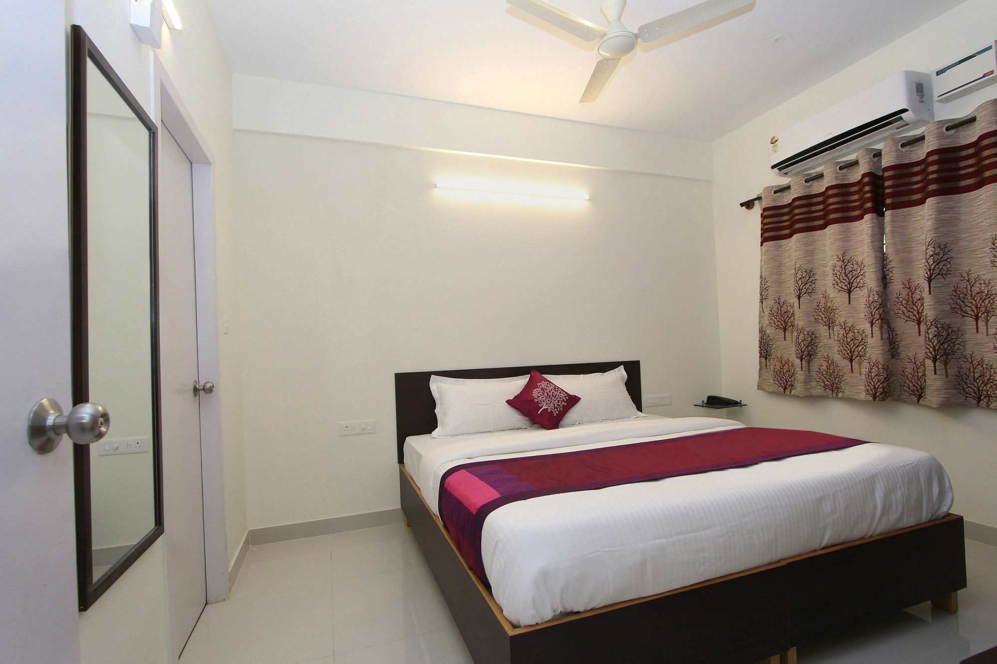 Oyo 8474 Greenland Hotel 3*