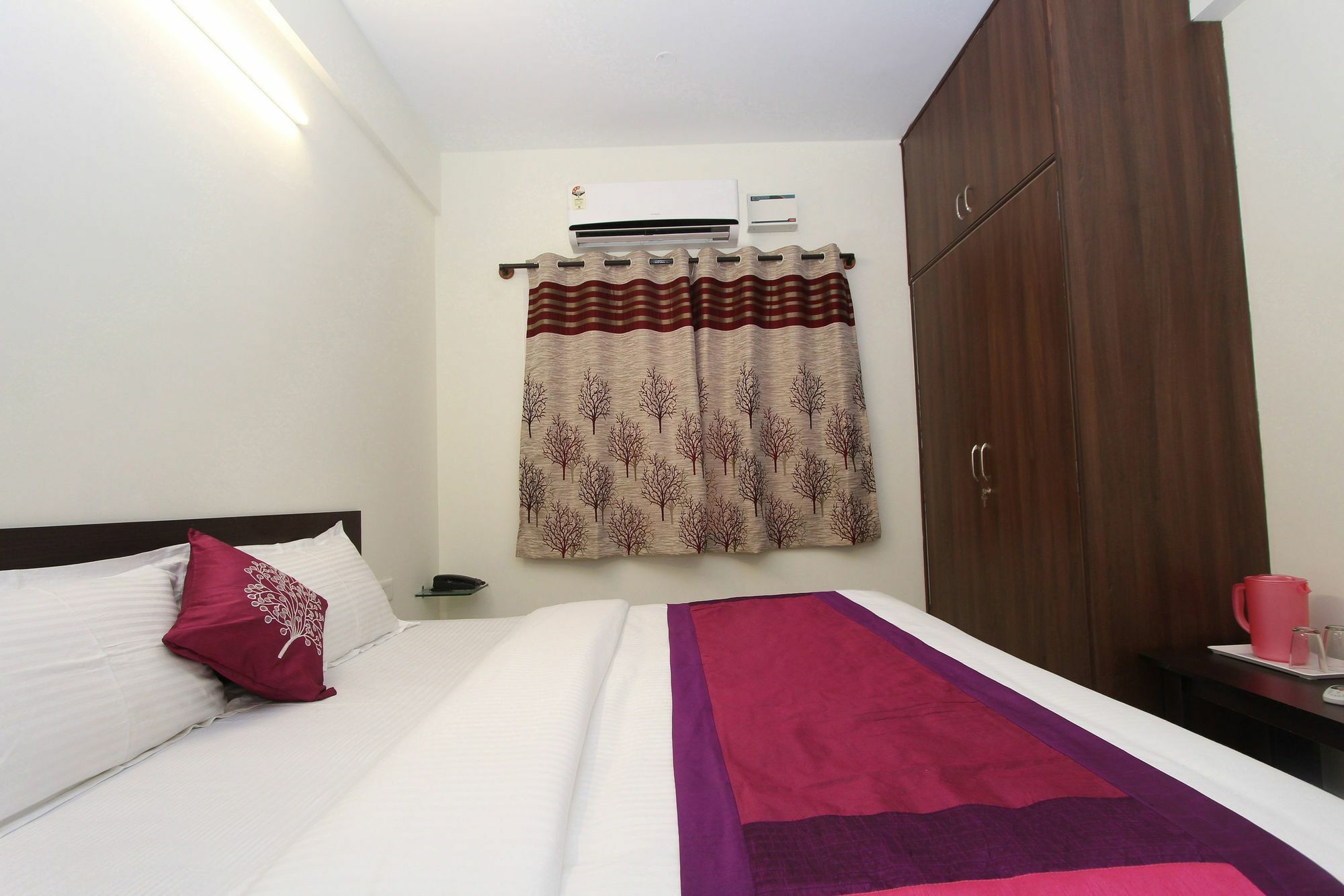 Oyo 8474 Greenland Hotel 3*