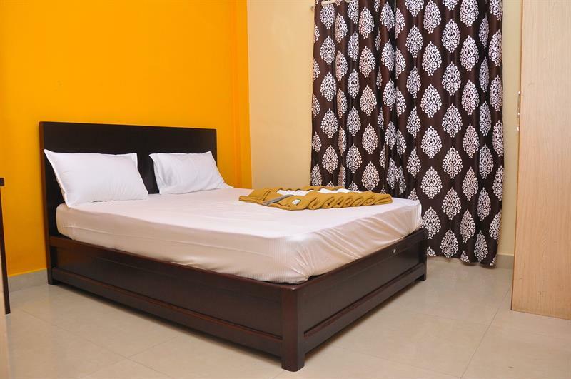 Hotel Breeze Bangalore