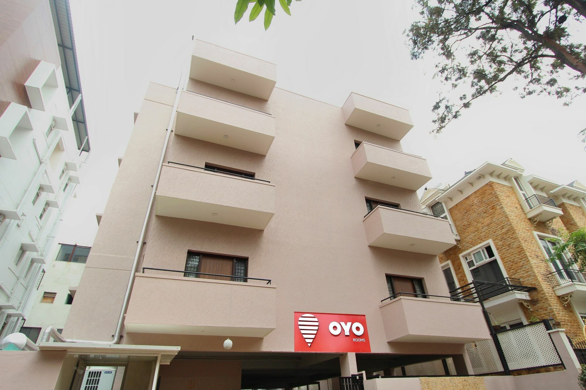 Hotel Oyo 8045 Crest 3*
