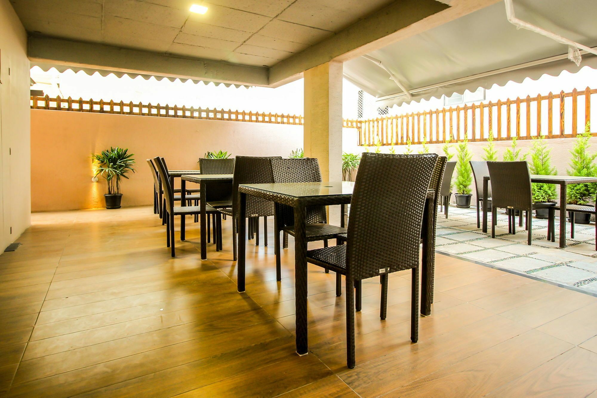 Oyo 8045 Crest Hotel Bangalore