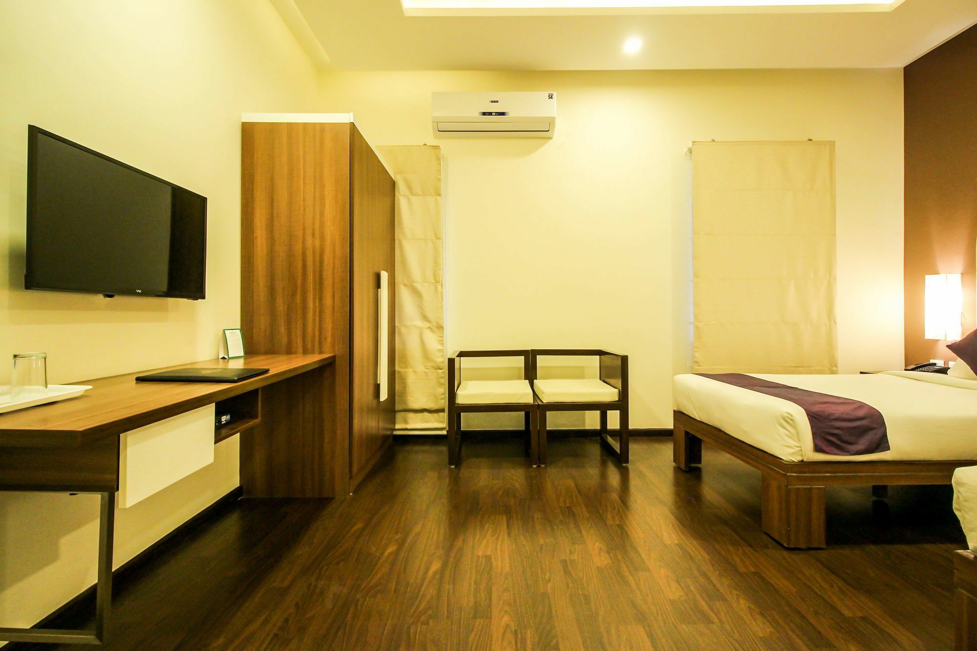 Oyo 8045 Crest Hotel Bangalore
