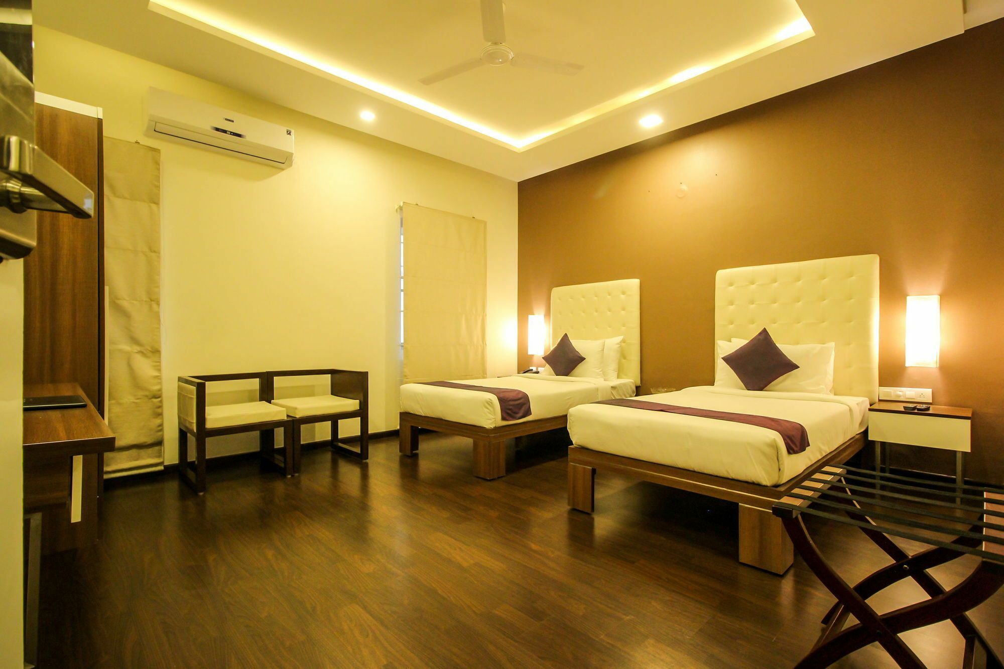 Hotel Oyo 8045 Crest