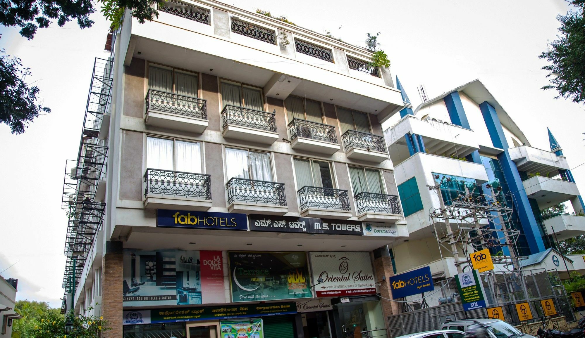 Fabhotel Oriental Hotel 3*