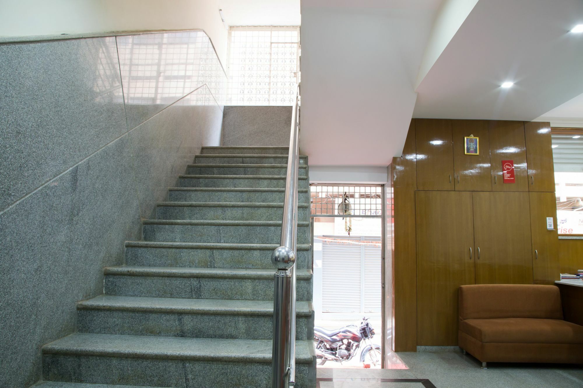 Hotel Fabexpress Grand Krishna Deluxe