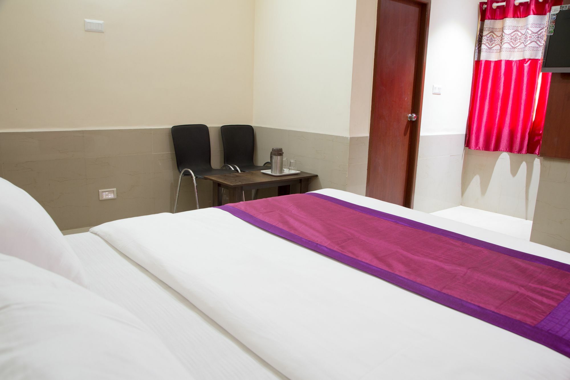 Fabexpress Grand Krishna Deluxe 3*