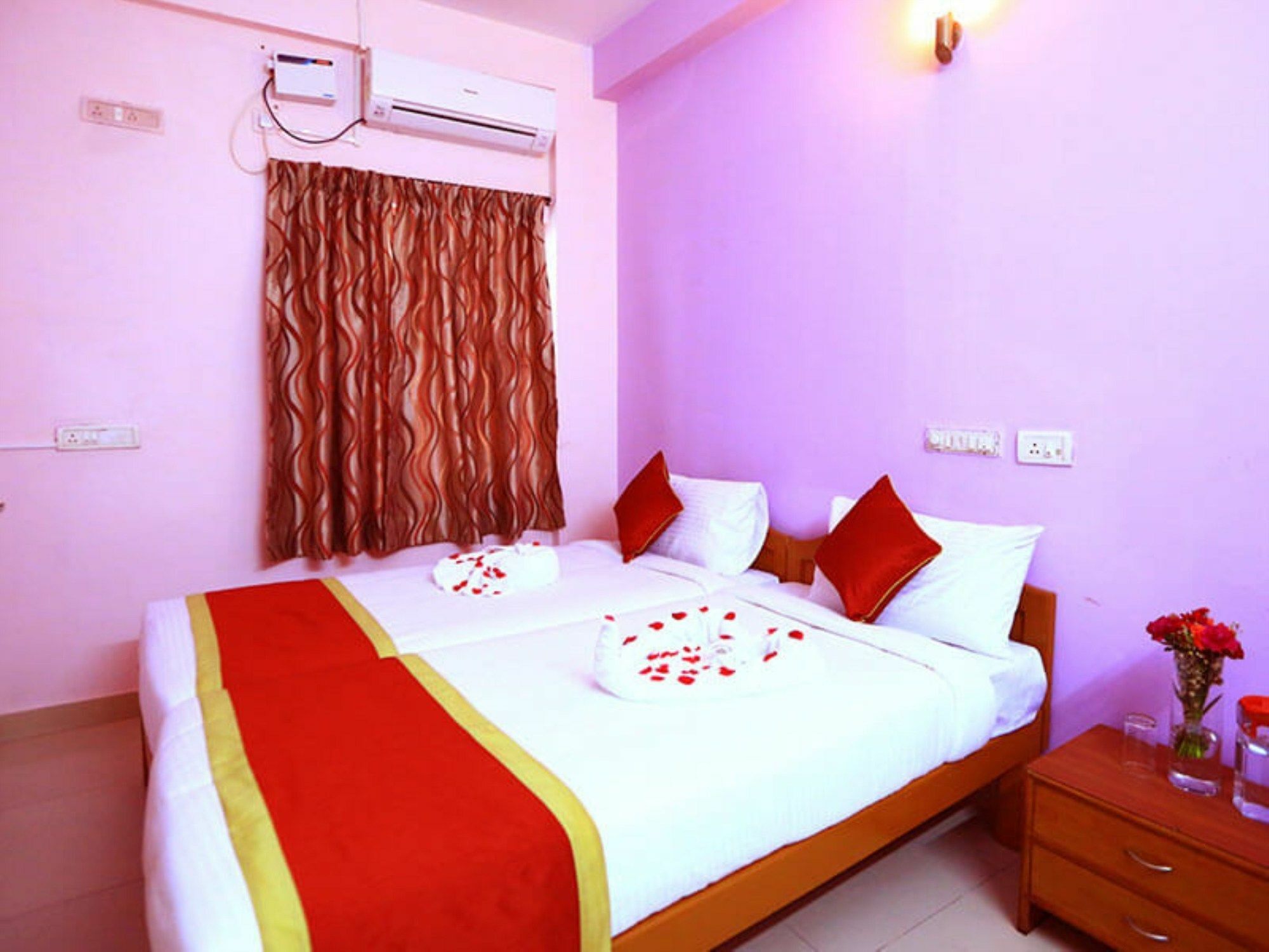 Queen's Castle 3* Bangalore