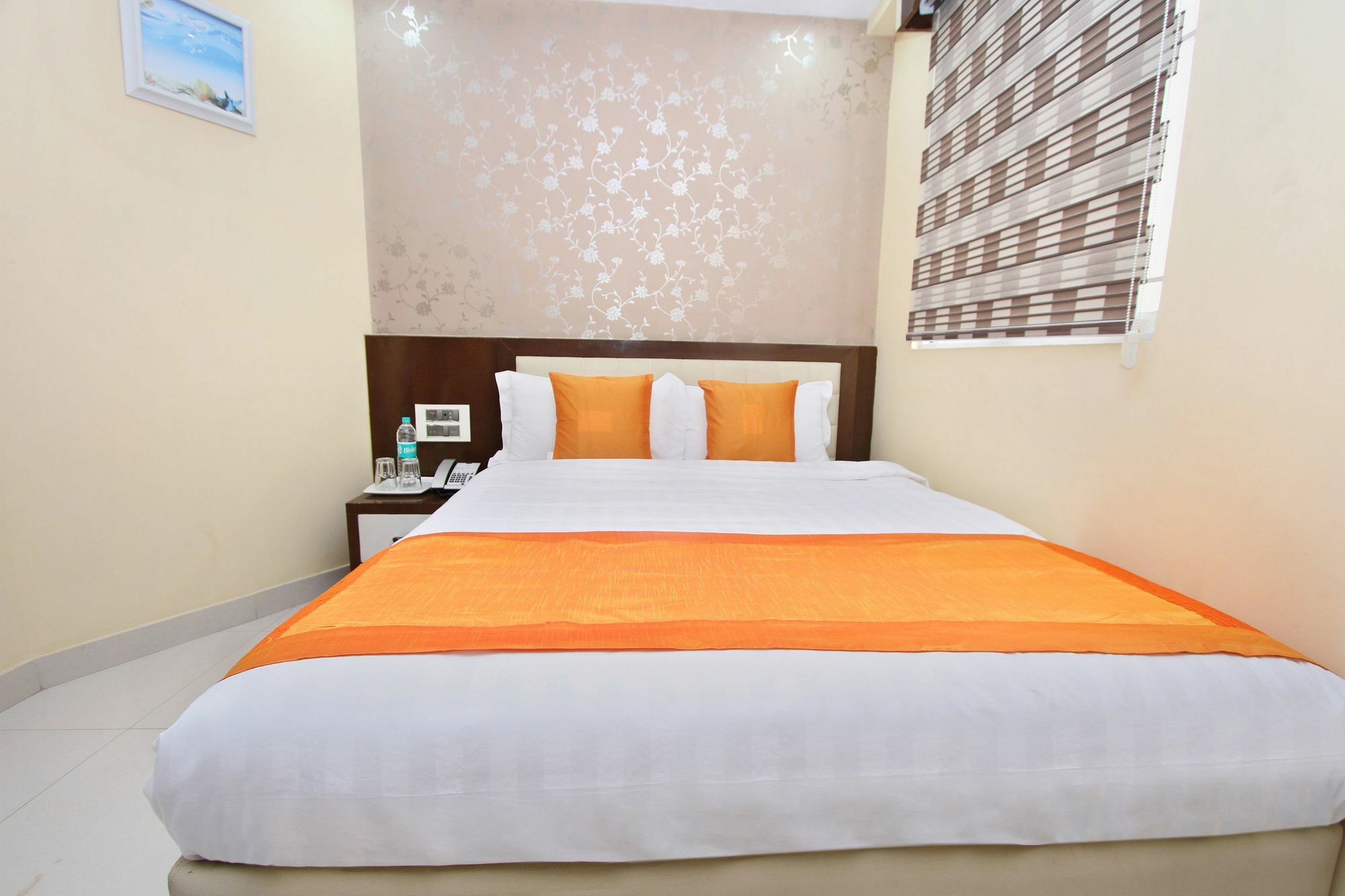 Oyo 5381 Swaraj Sarovar Hotel
