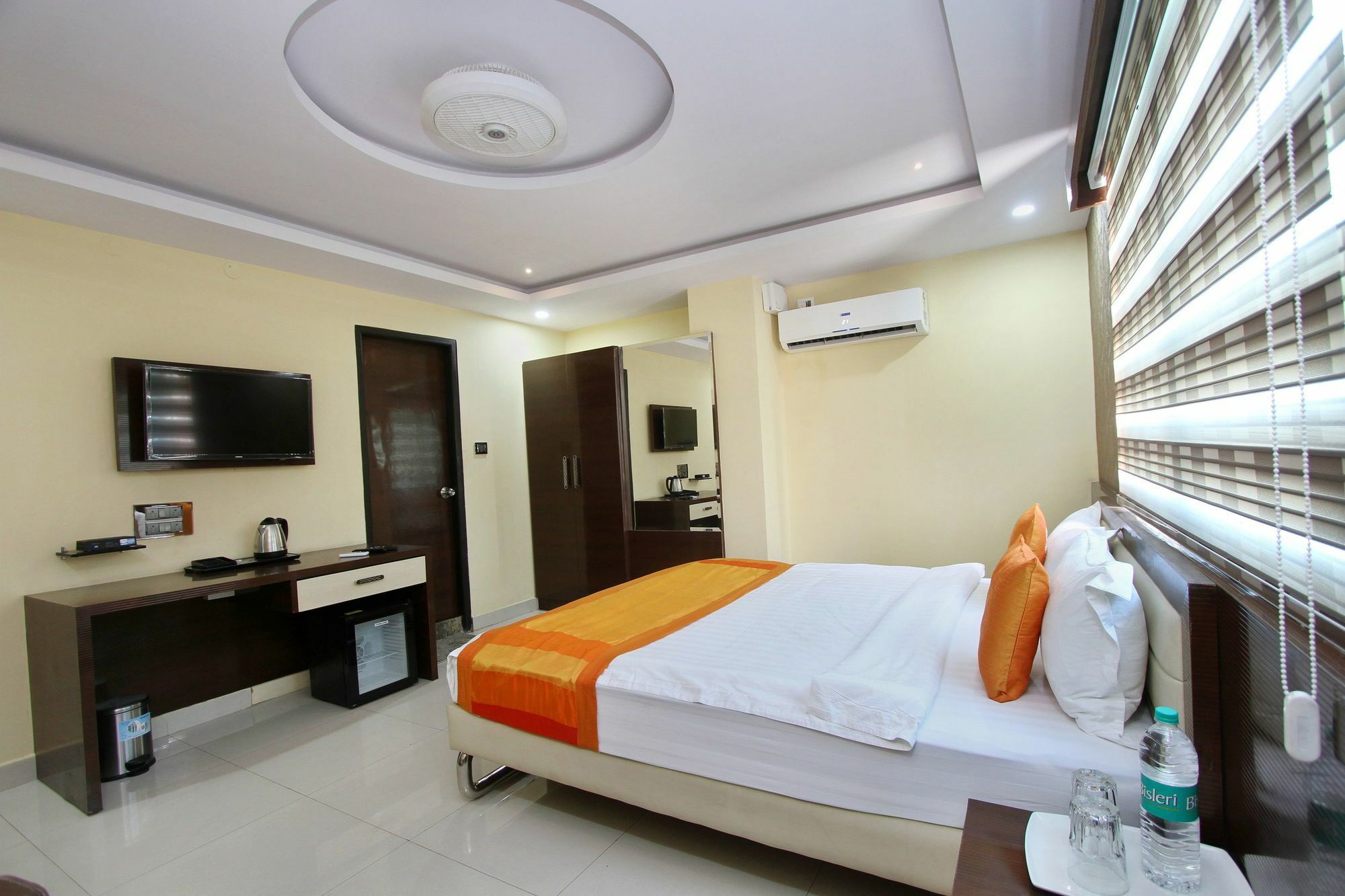 Hotel Oyo 5381 Swaraj Sarovar Bangalore