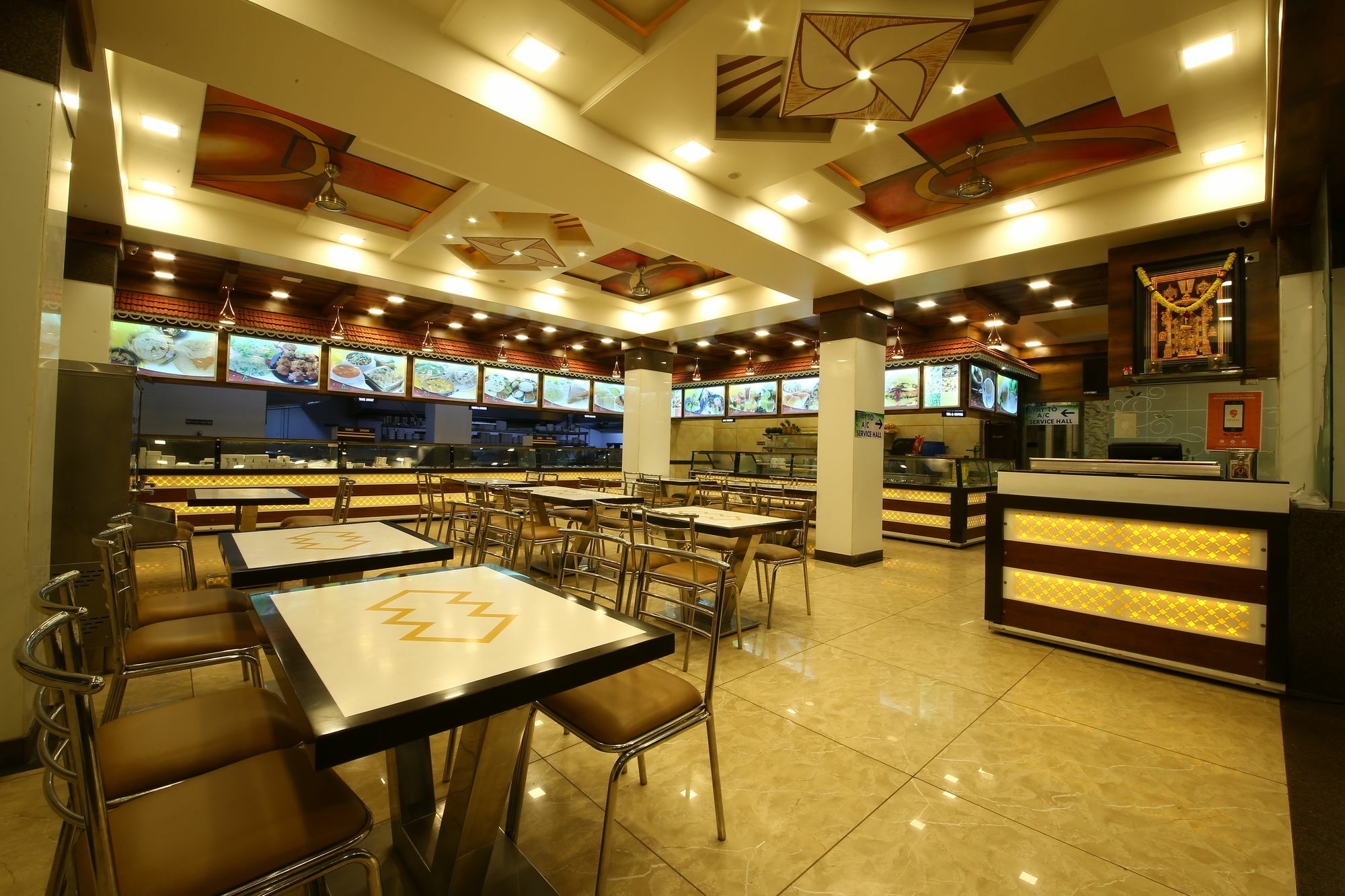 Royal Hotel