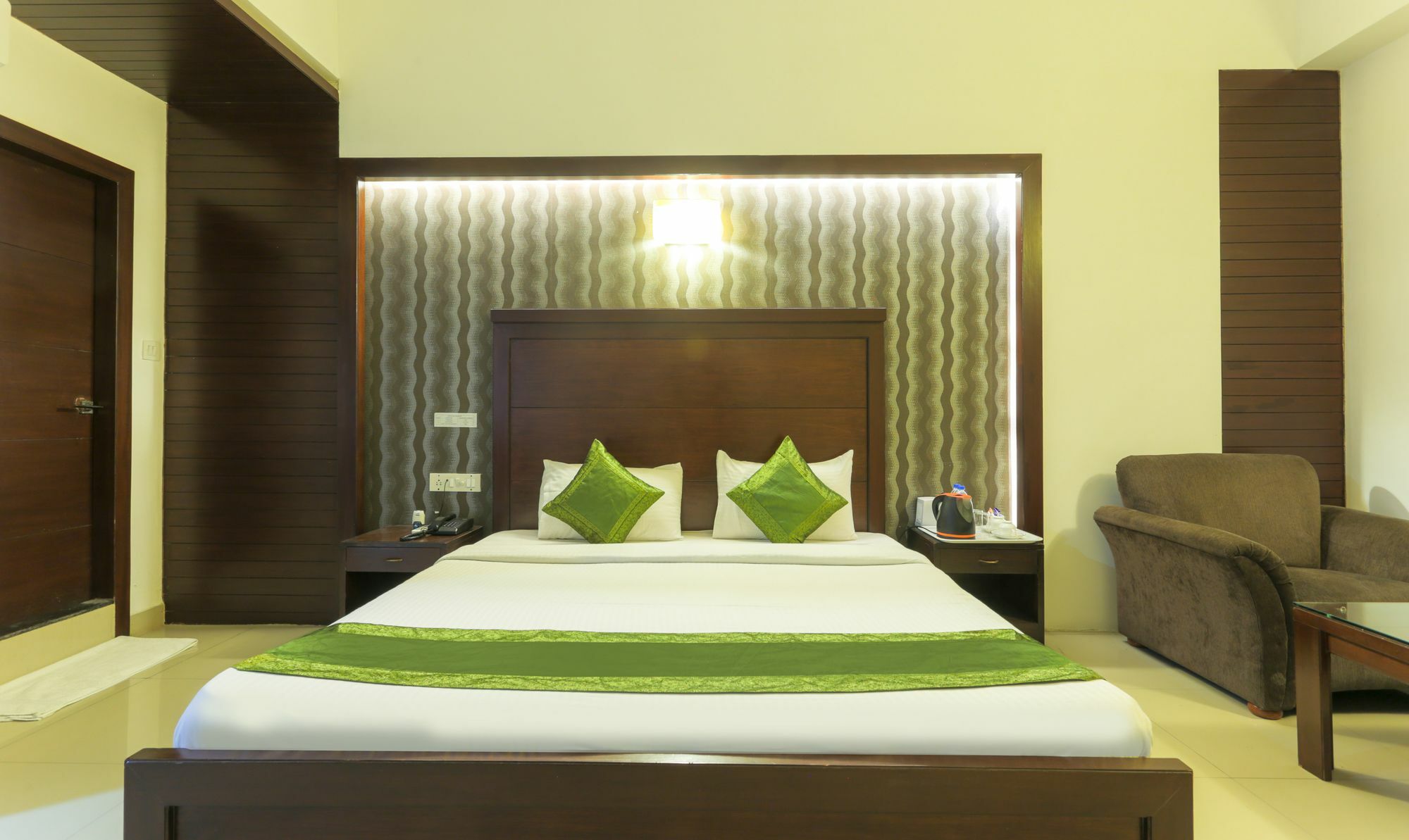 Hotel Treebo Canna Ngv 3*