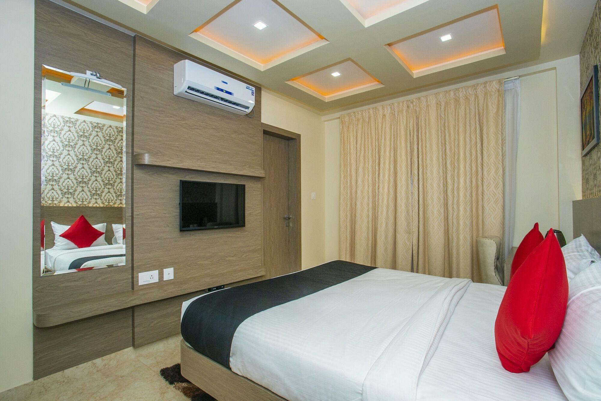 Hotel Capital O 19719 Aaccord 3*
