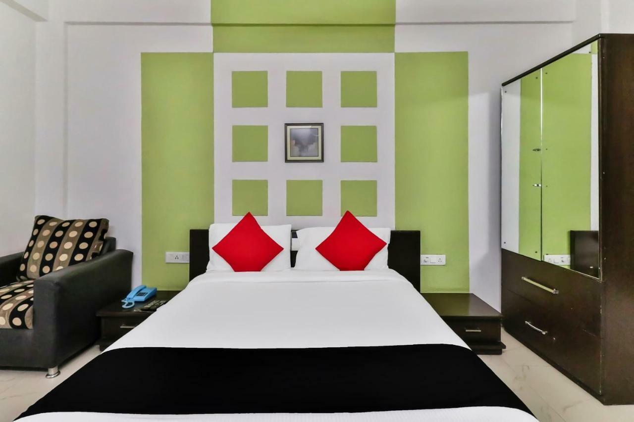 Capital O 16324 Niche Hotel 2*