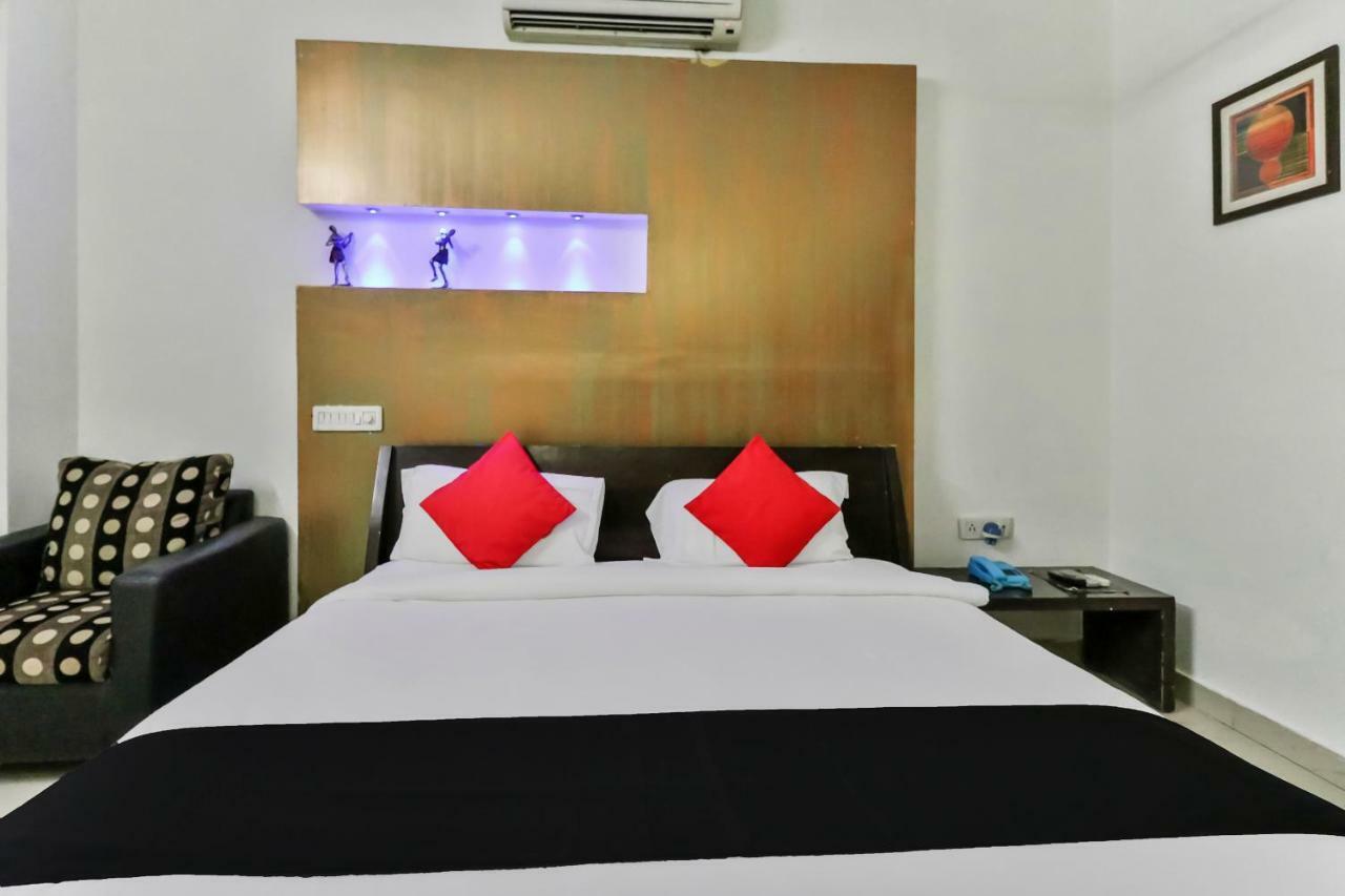 Hotel Capital O 16324 Niche