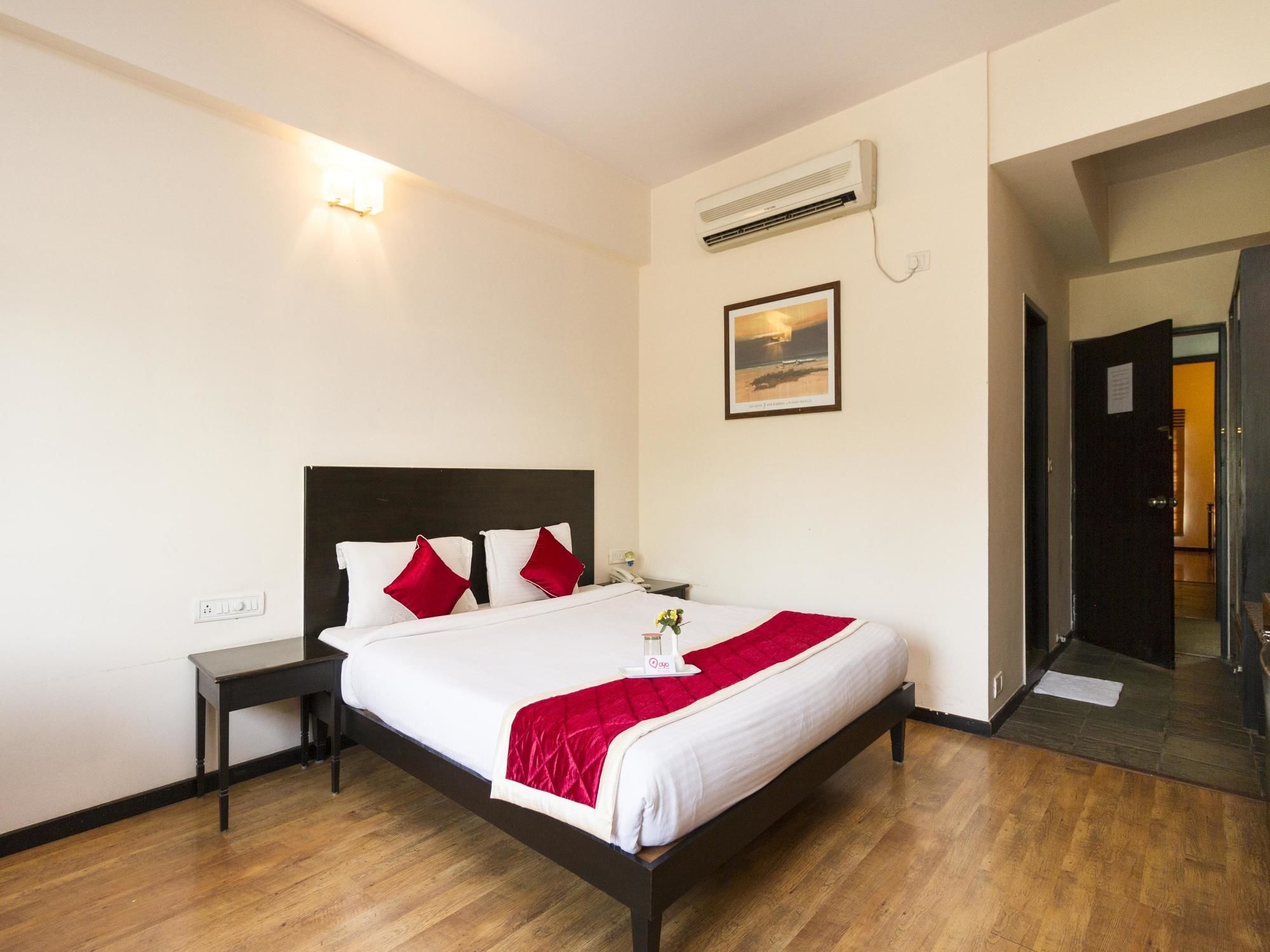 Oyo Whitefield Main Road Hotel Bangalore