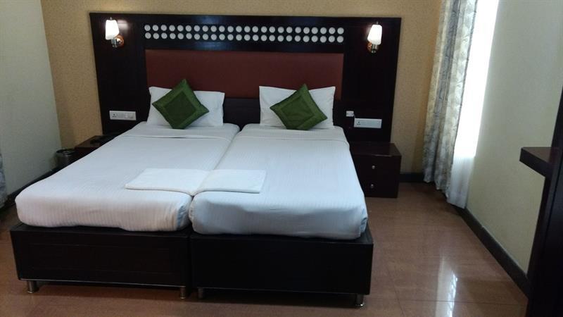 Hotel Hibiscus Koramangala 2*