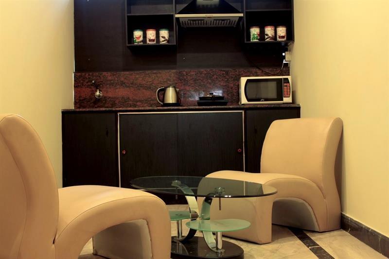 Hotel Hibiscus Koramangala 2*