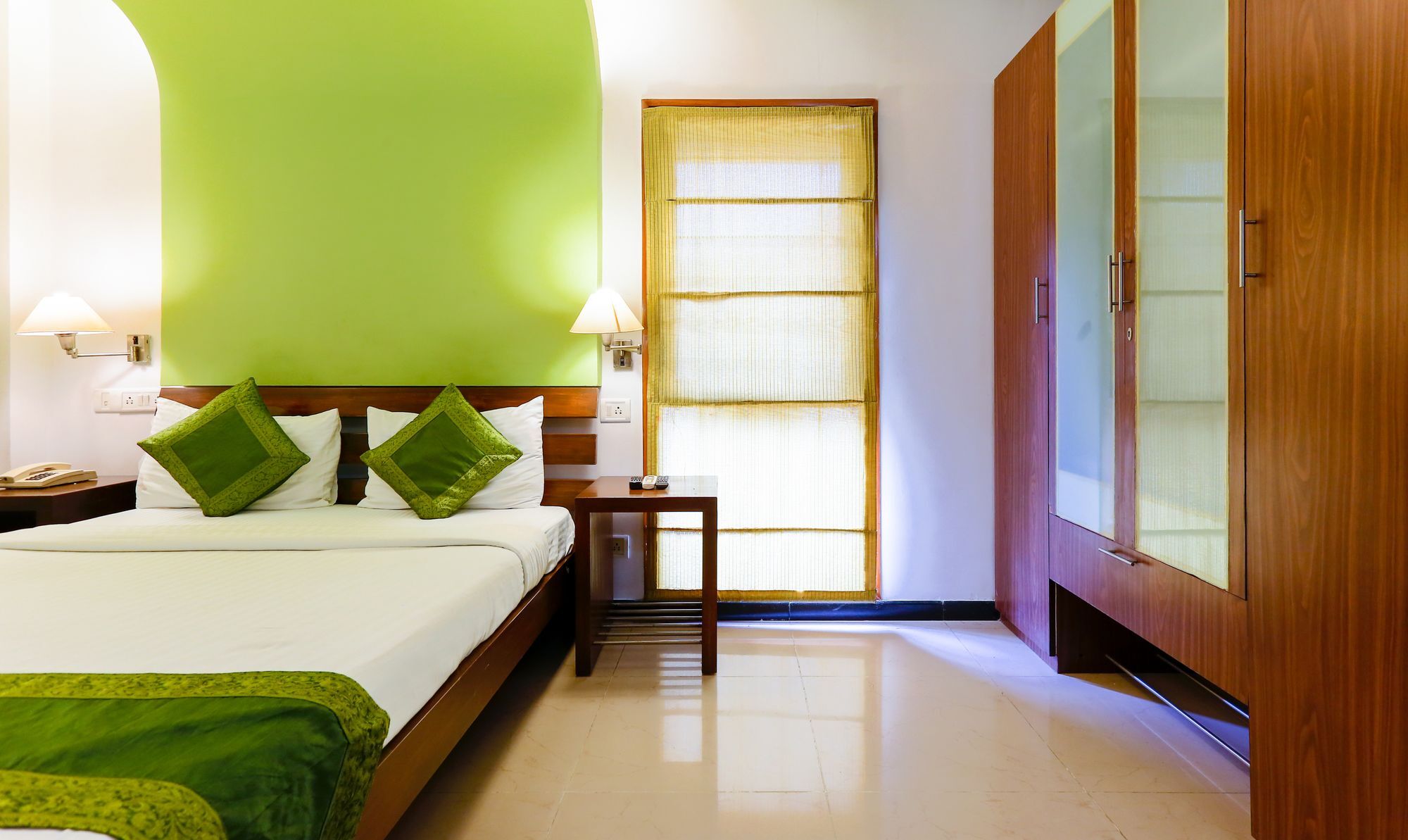 Hotel Treebo Red Carpet Bangalore