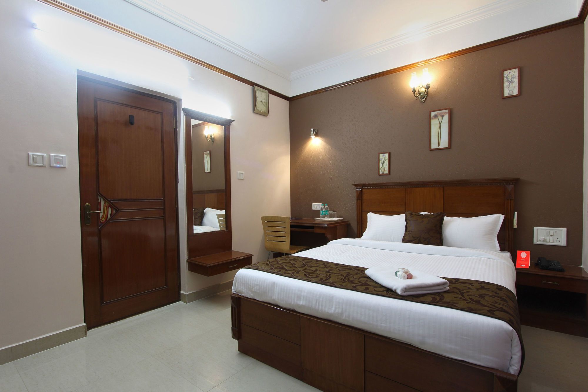 Hotel Oyo 8463 Bluemoon Grand 2*