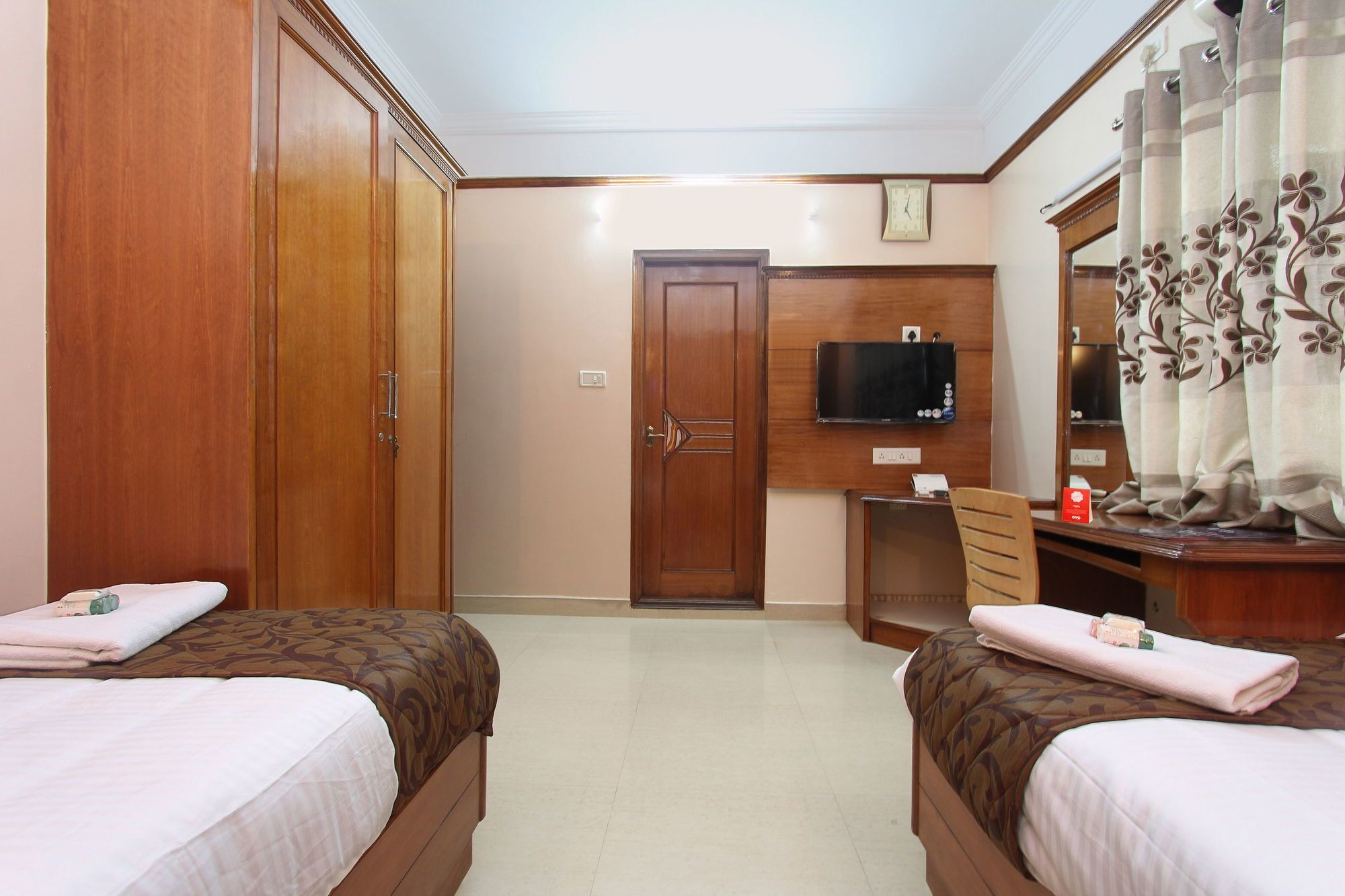 Oyo 8463 Bluemoon Grand 2* Bangalore