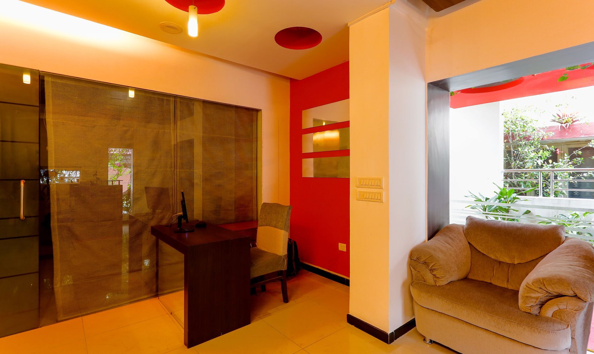 Hotel Treebo Red Carpet Bangalore