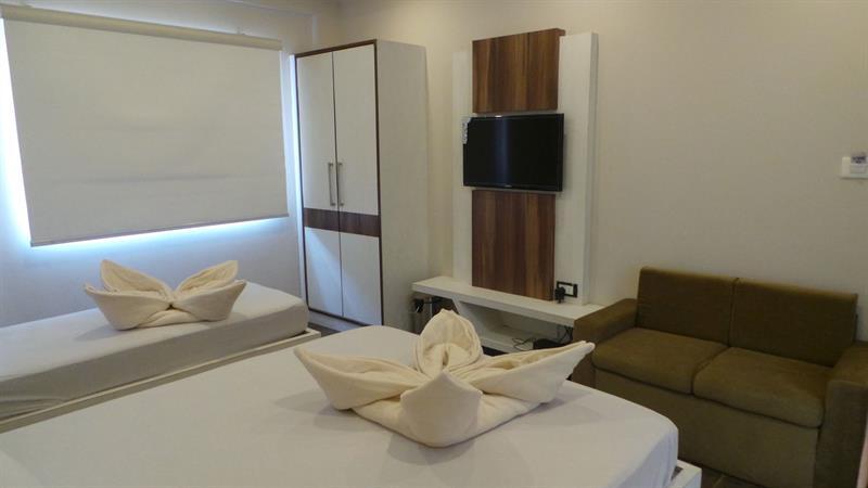 Empark Hotel 3*