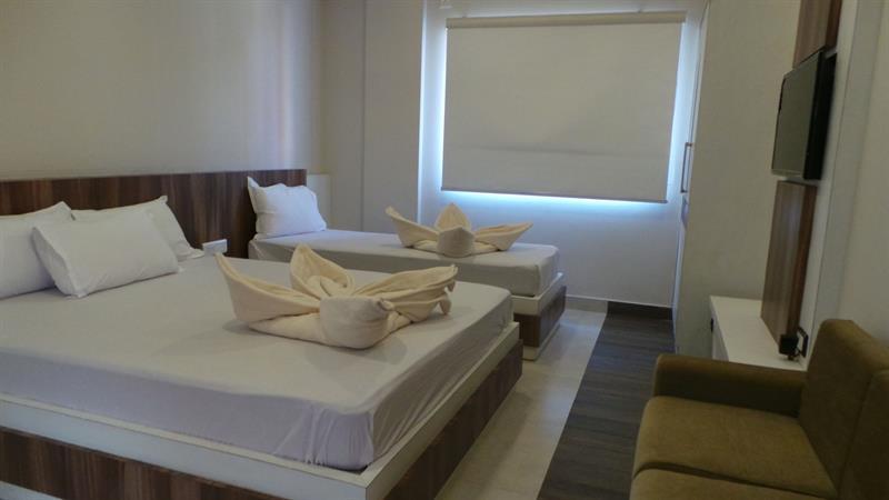 Empark Hotel 3*