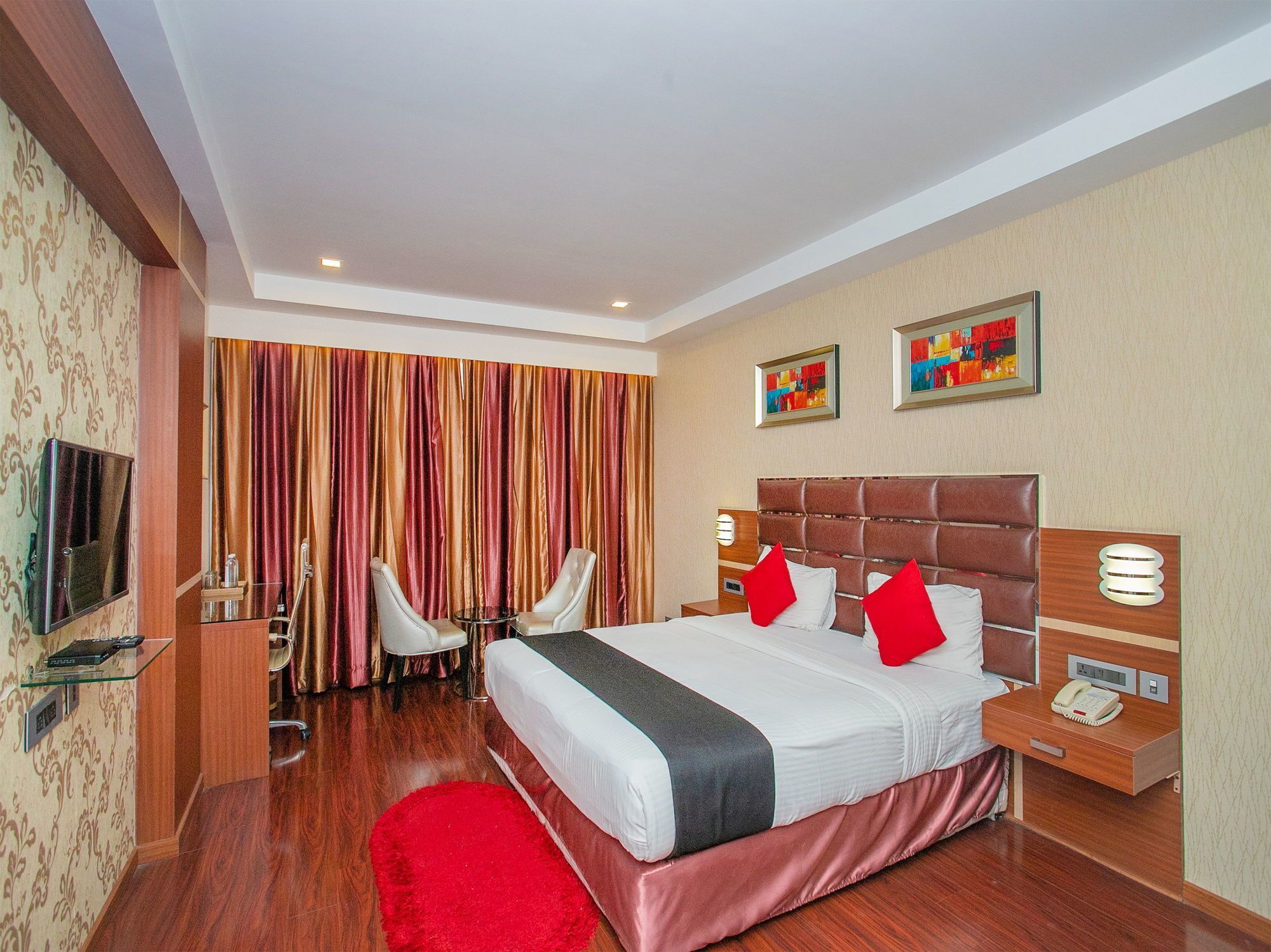 Hotel Capital O 15186 Sahar Pavillion 3*