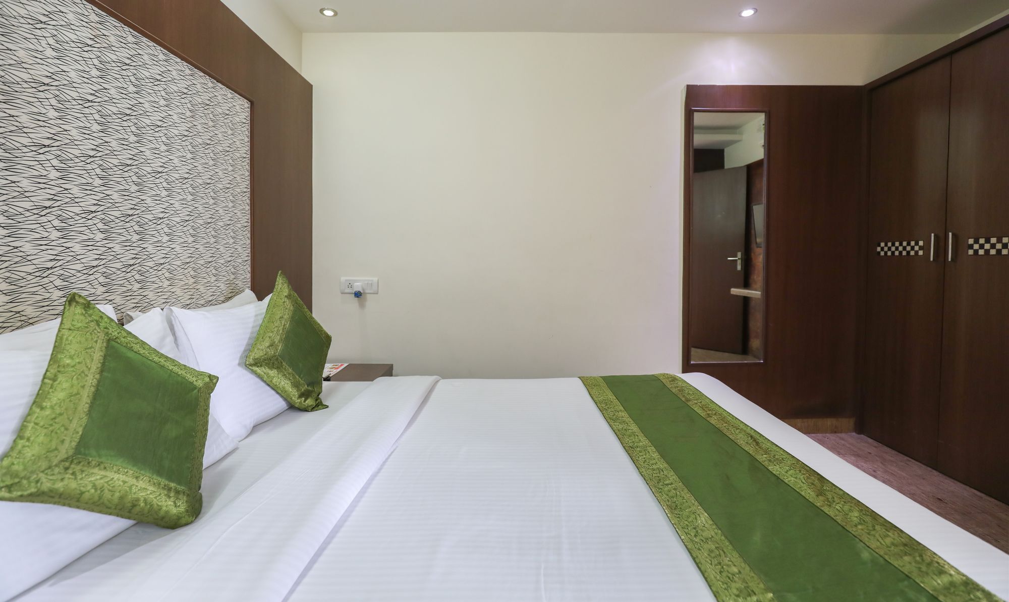 Treebo Select Grand Premier Hotel 3*