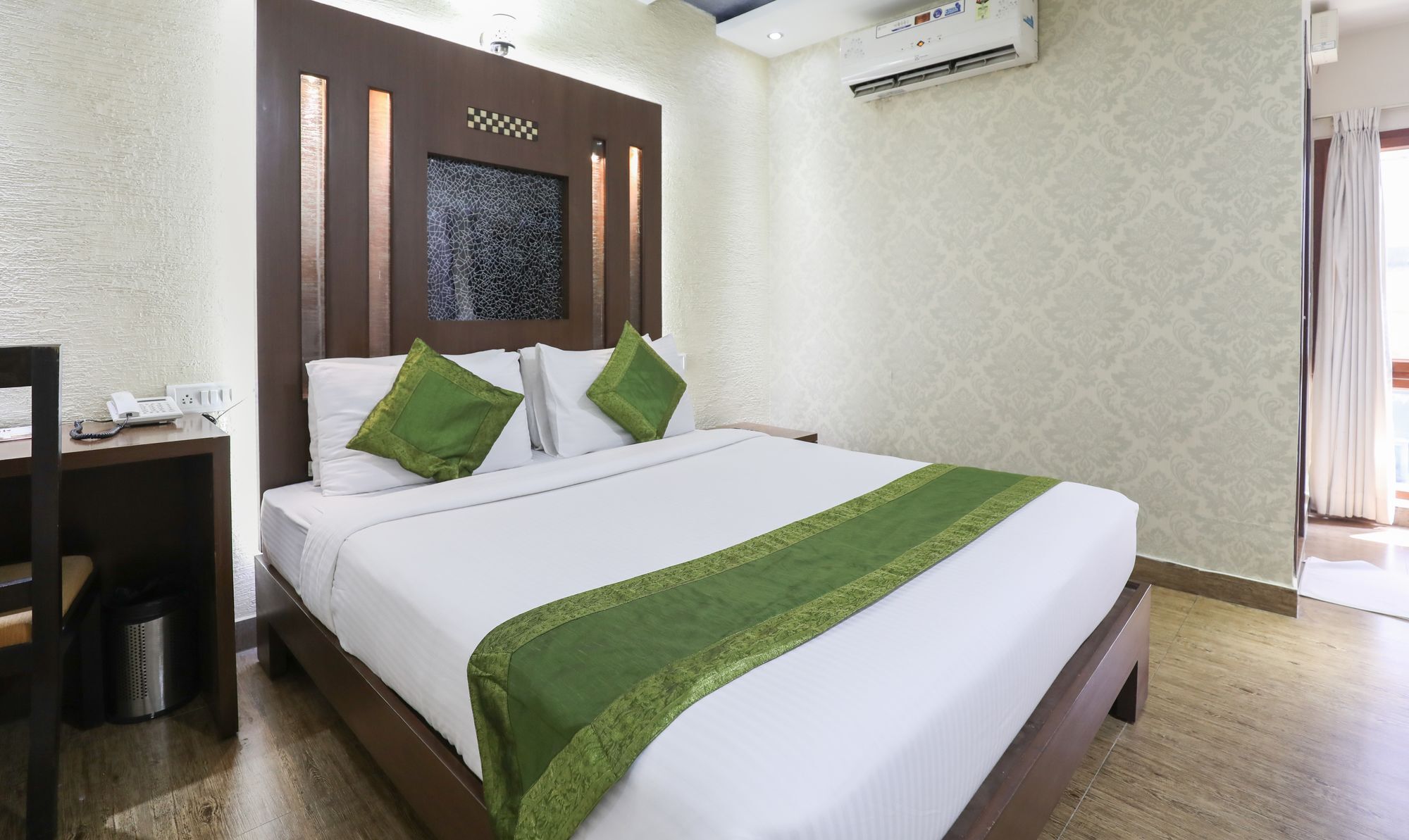 Hotel Treebo Select Grand Premier Bangalore
