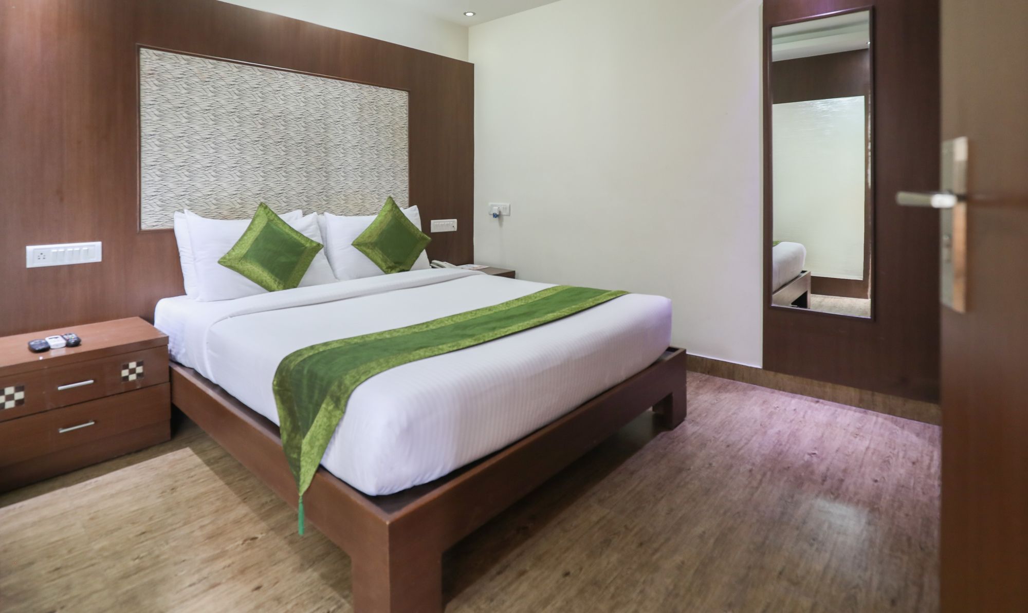 Treebo Select Grand Premier Hotel 3*