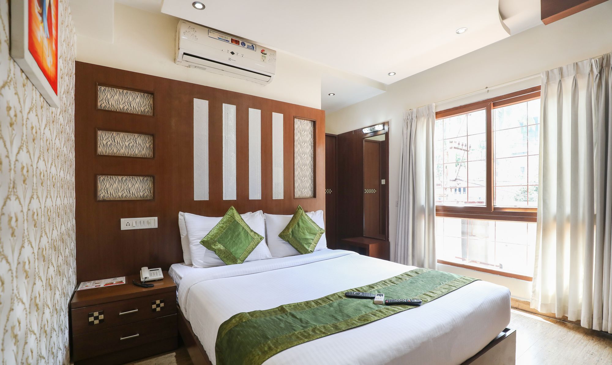 Treebo Select Grand Premier Hotel
