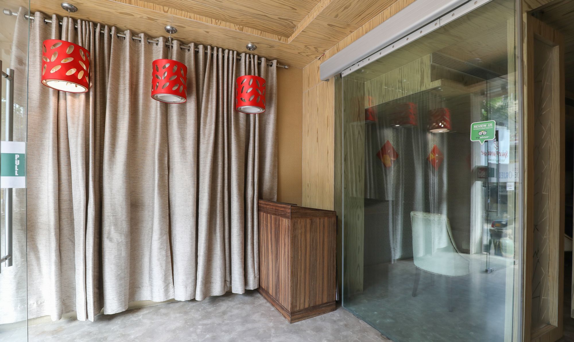 Hotel Treebo Select Grand Premier 3*